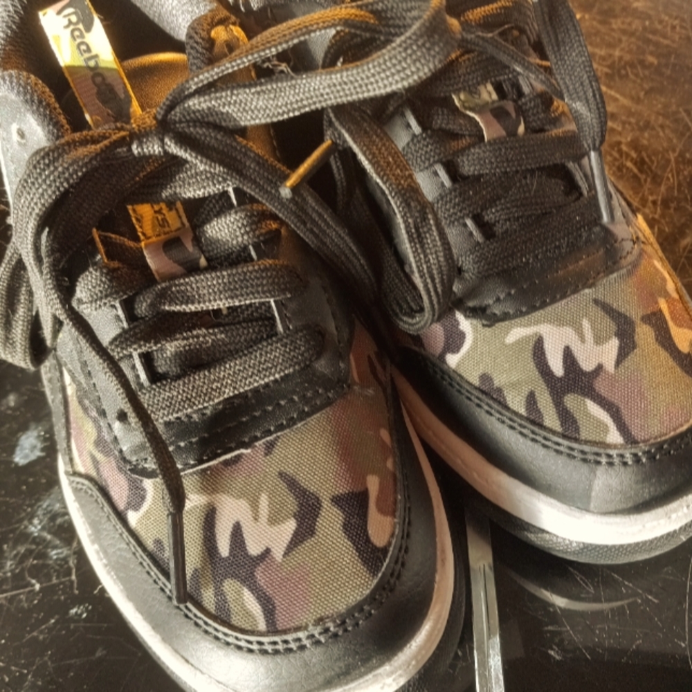 Reebok Camo Heelys Size Youth 2